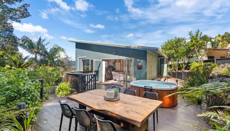 28 Magnolia Avenue, Kamo