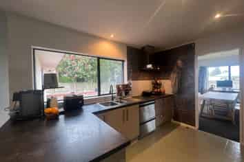 17 Brookesmith Drive, Waiuku