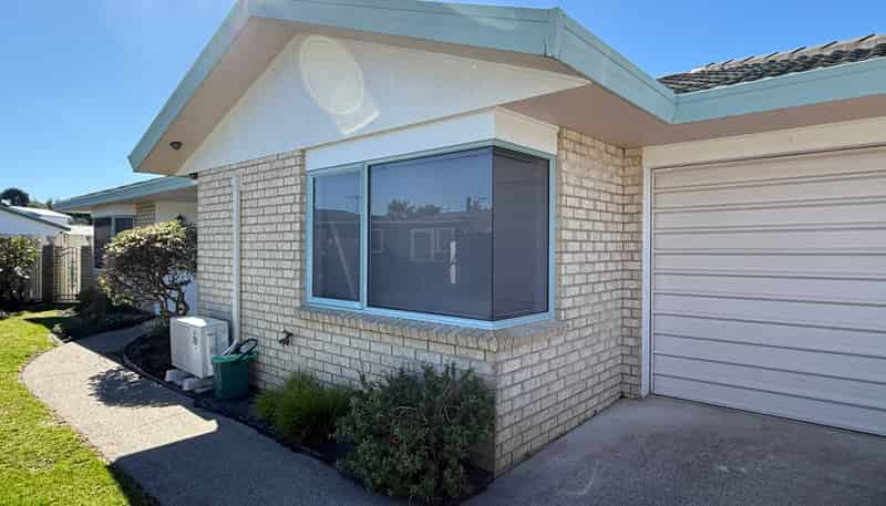 37 Aaron Place, Brookfield
