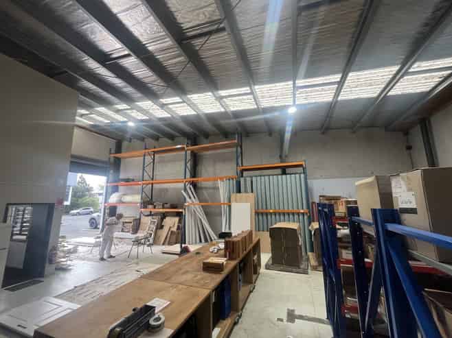 High warehouse ratio – 196sqm Albany industrial