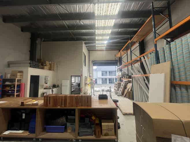 High warehouse ratio – 196sqm Albany industrial