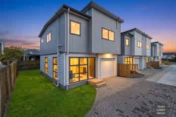2/113 Porchester road, Papakura