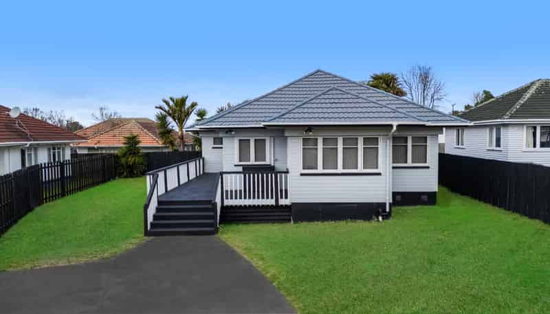 8B Frank Hewitt Street, Pukekohe