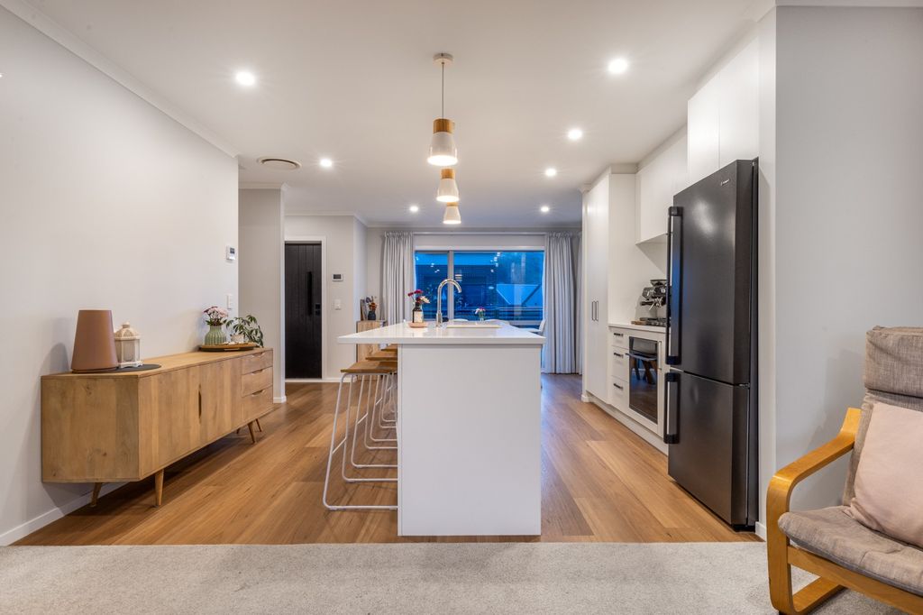 Sun, space and style | A modern Kenepuru gem 3