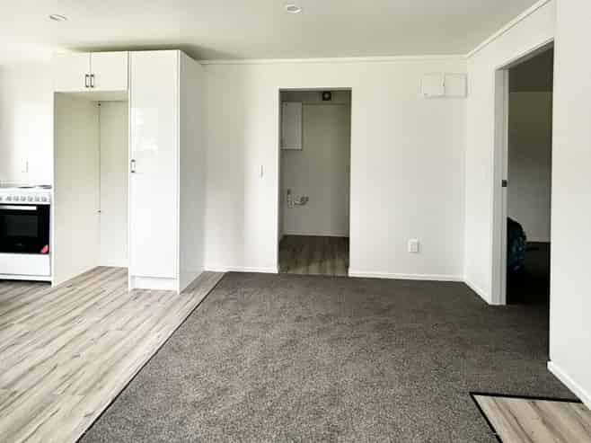 2/24 Parliament Street, Melling