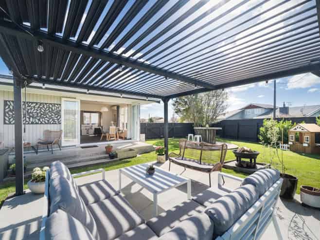 1 Sutherland Crescent, Westbrook