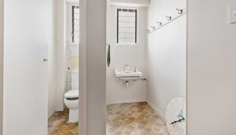 47 Irk Street, Gore