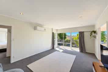 23 Mirrabooka Avenue, Botany Downs
