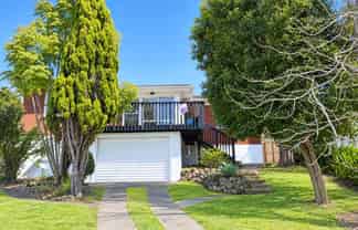 23 Mirrabooka Avenue, Botany Downs