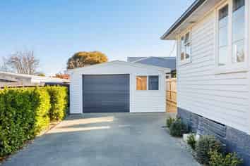 2 Avon Terrace, Roslyn