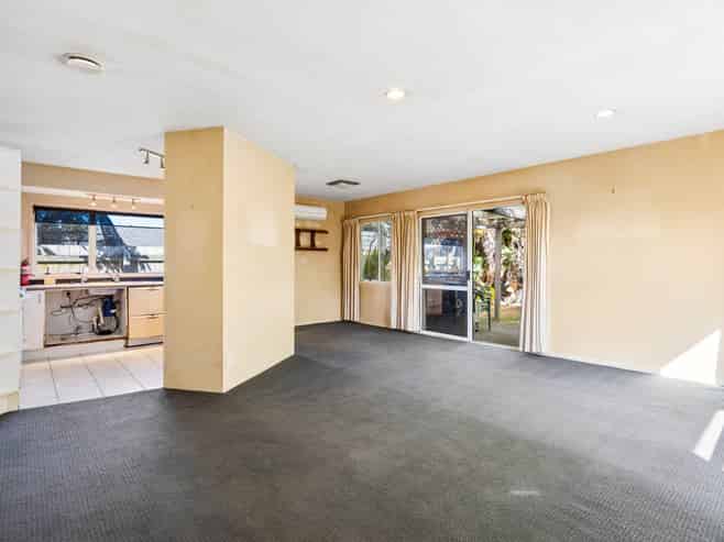 15B Waitangi Road, Onehunga