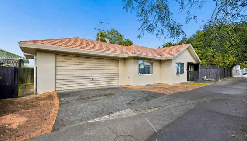 15B Waitangi Road, Onehunga