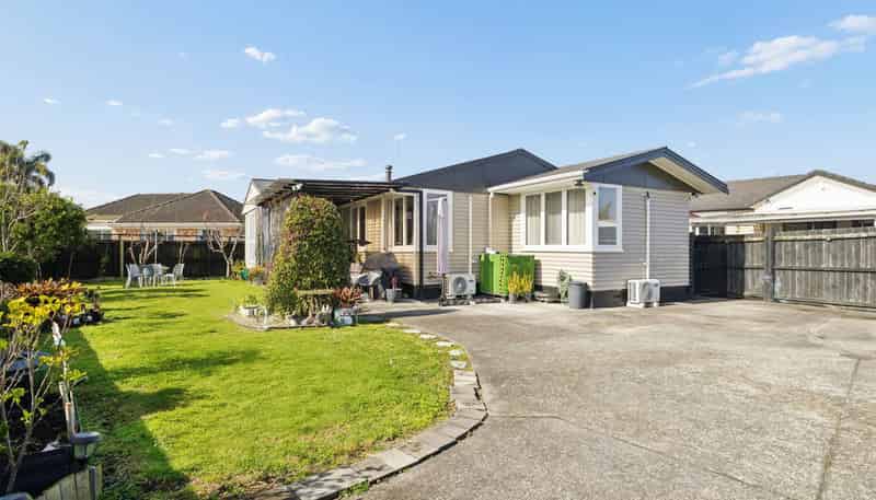 8 Marr Road, Manurewa