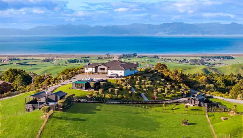 226 Rataroa Road, Miranda