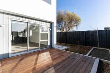 9/51 Hills Road, Edgeware