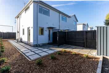 9/51 Hills Road, Edgeware