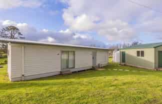 1373A Dairy Flat Highway, Dairy Flat