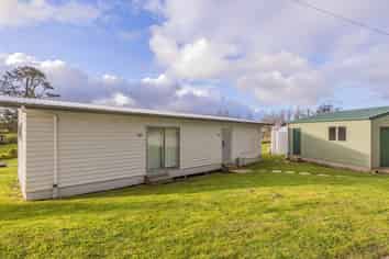 1373A Dairy Flat Highway, Dairy Flat