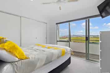 13/150 Chapel Road, Flat Bush