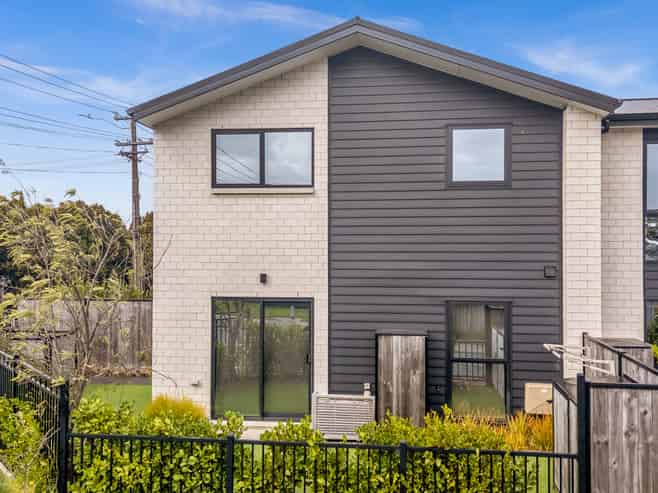 10/172 Don Buck Road, Massey