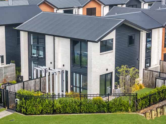 10/172 Don Buck Road, Massey