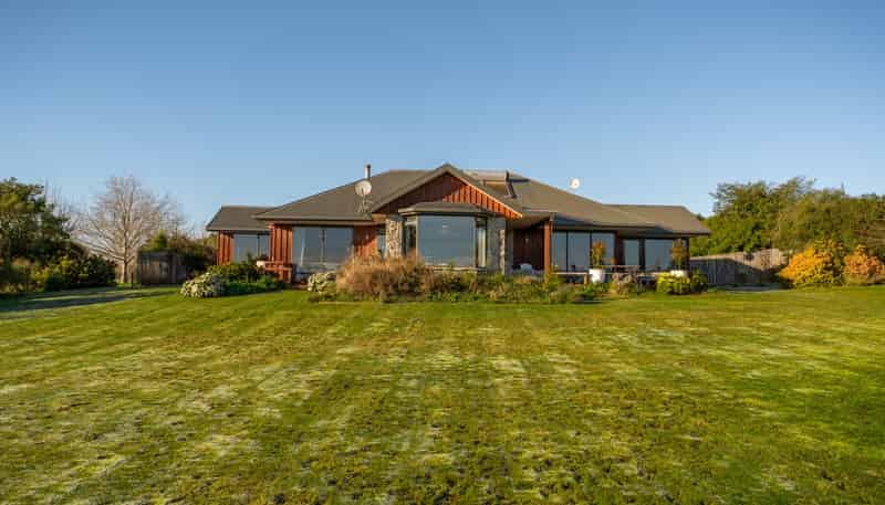 986 Rolling Ridges Road, Levels Valley