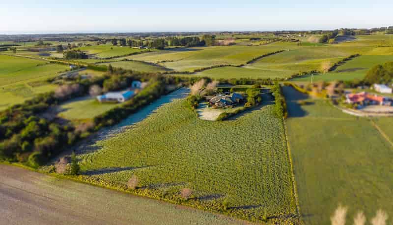 986 Rolling Ridges Road, Levels Valley