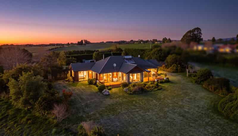 986 Rolling Ridges Road, Levels Valley
