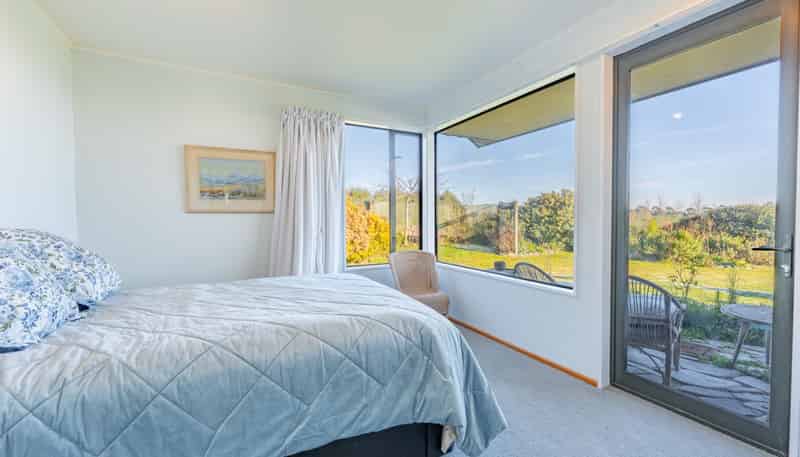 986 Rolling Ridges Road, Levels Valley