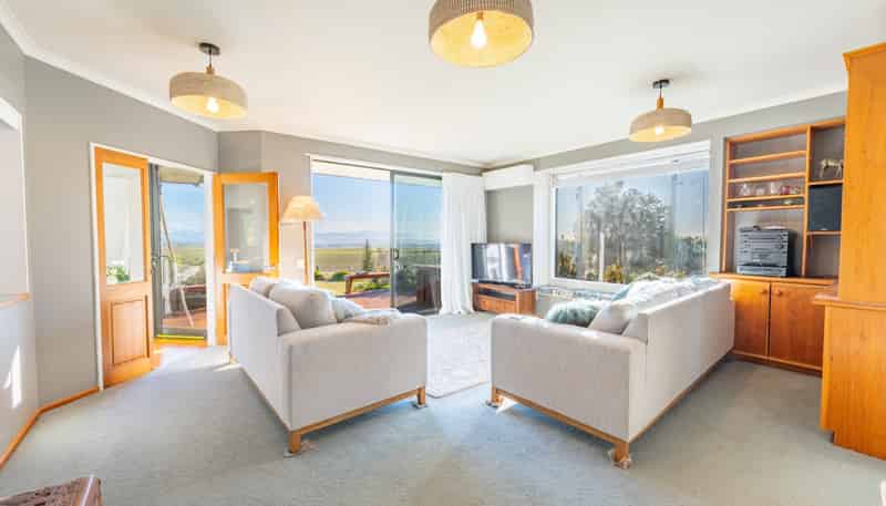 986 Rolling Ridges Road, Levels Valley
