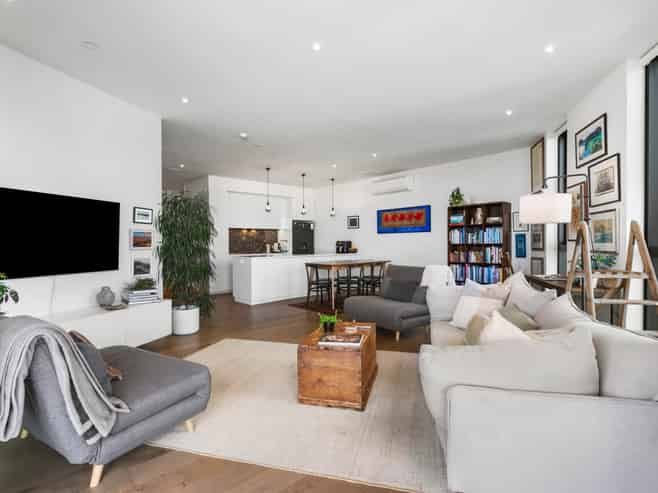 303/223B Green Lane West, Epsom