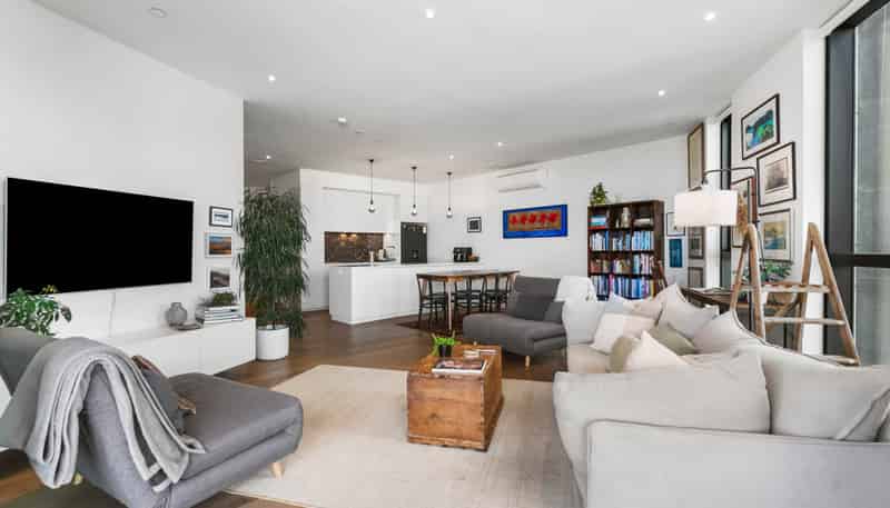 303/223B Green Lane West, Epsom