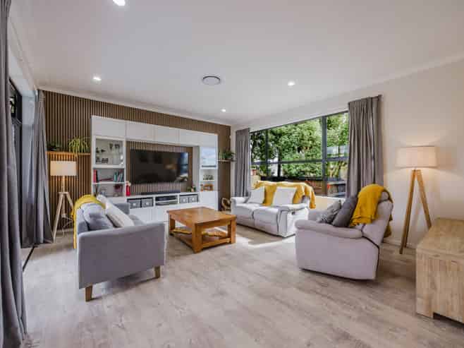 168 Walter Strevens Drive, Conifer Grove