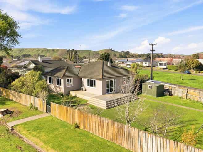 12 Tanguru Street, Whanganui East