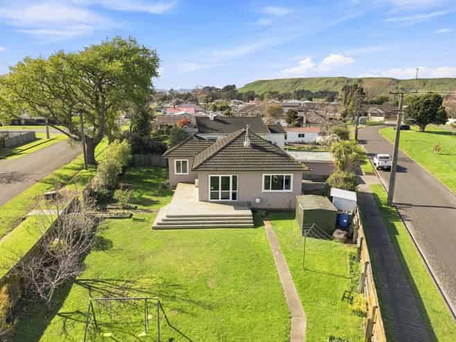 12 Tanguru Street, Whanganui East