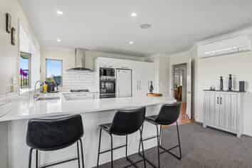 2/186 Knights Road, West Melton