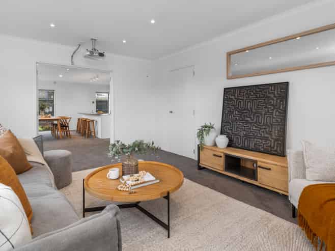 2 Whio Close, Parklands