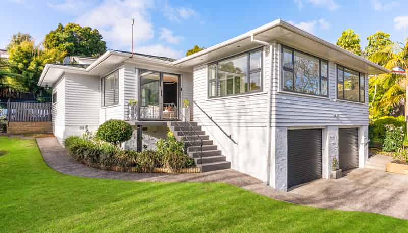 14 Takapu Street, Henderson