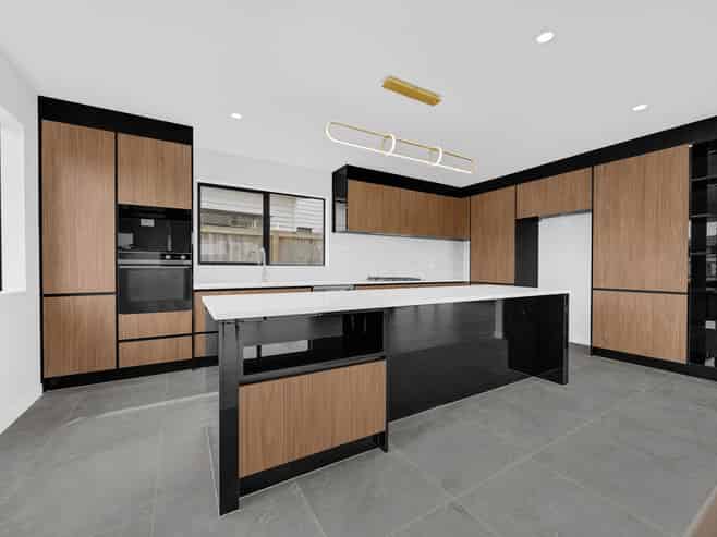 2 Whata Street, Clarks Beach