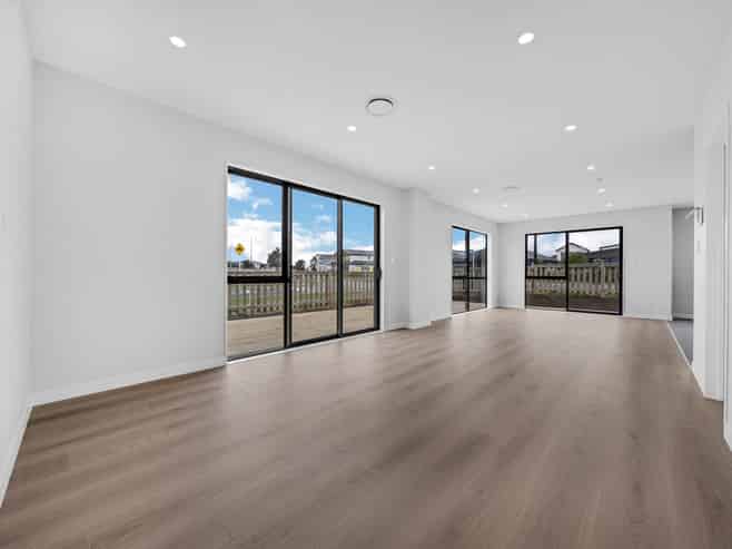 2 Whata Street, Clarks Beach