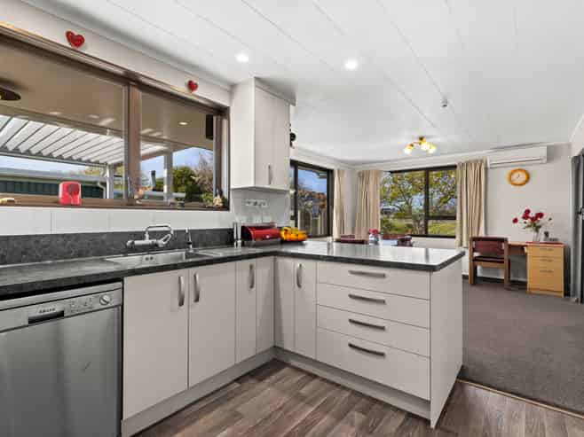 53 Westminster Avenue, Tamatea
