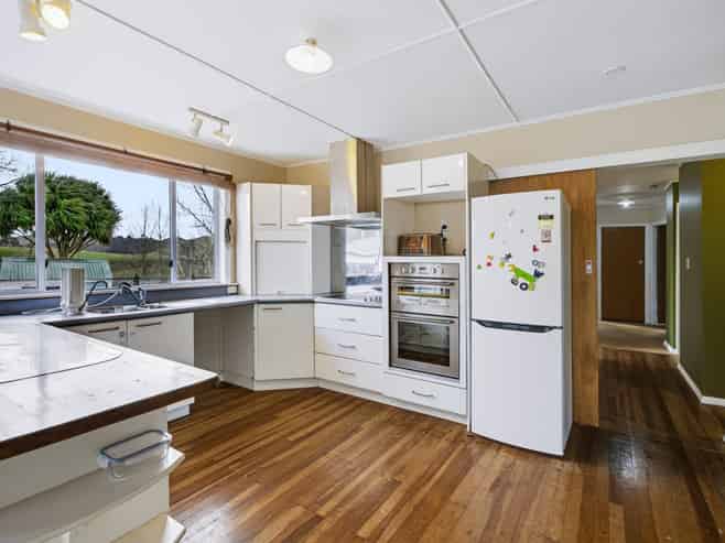 21 and 23 Brewer Road, Strathmore