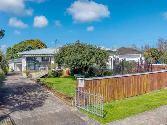 51 Clayton Avenue, Otara