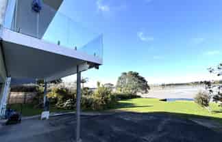 13 Ferry Parade, Herald Island