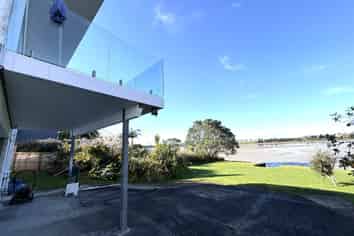 13 Ferry Parade, Herald Island
