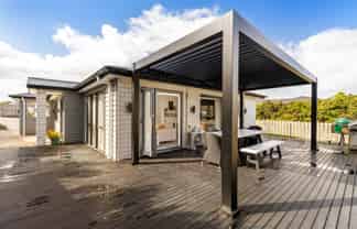 11 Tahuna Minhinnick Drive, Glenbrook