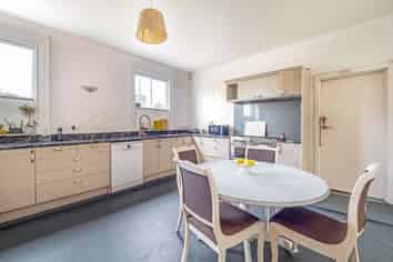 Bring your vision to the heart of Woodville