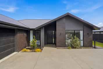156 Shillingford Boulevard, Rolleston