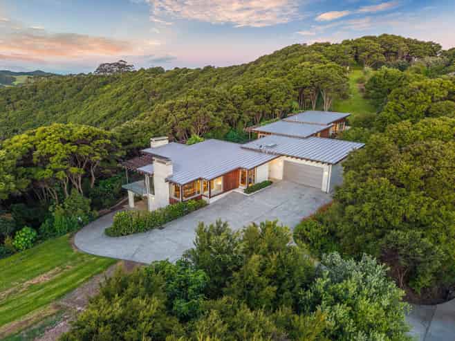 8 and 24 Te Matuku Point Lane, Waiheke Island