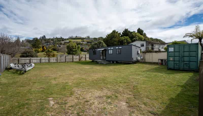 2/736 Acacia Bay Road, Acacia Bay